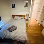 Stunning 2 Bedroom Apartment In Notting Hill